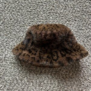 Zara leopard/cheetah bucket hat
